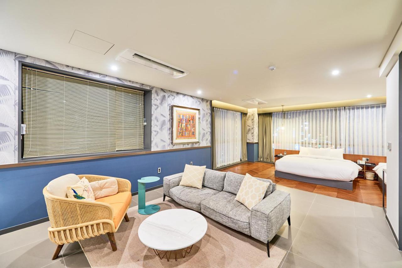 Brown Dot Hotel Songjung Busan Exterior photo